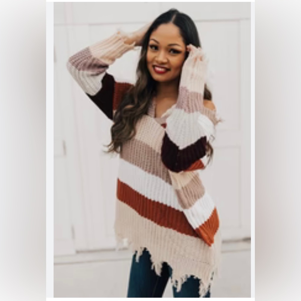 Super Soft Striped and Frayed On ColourBlock Sweater